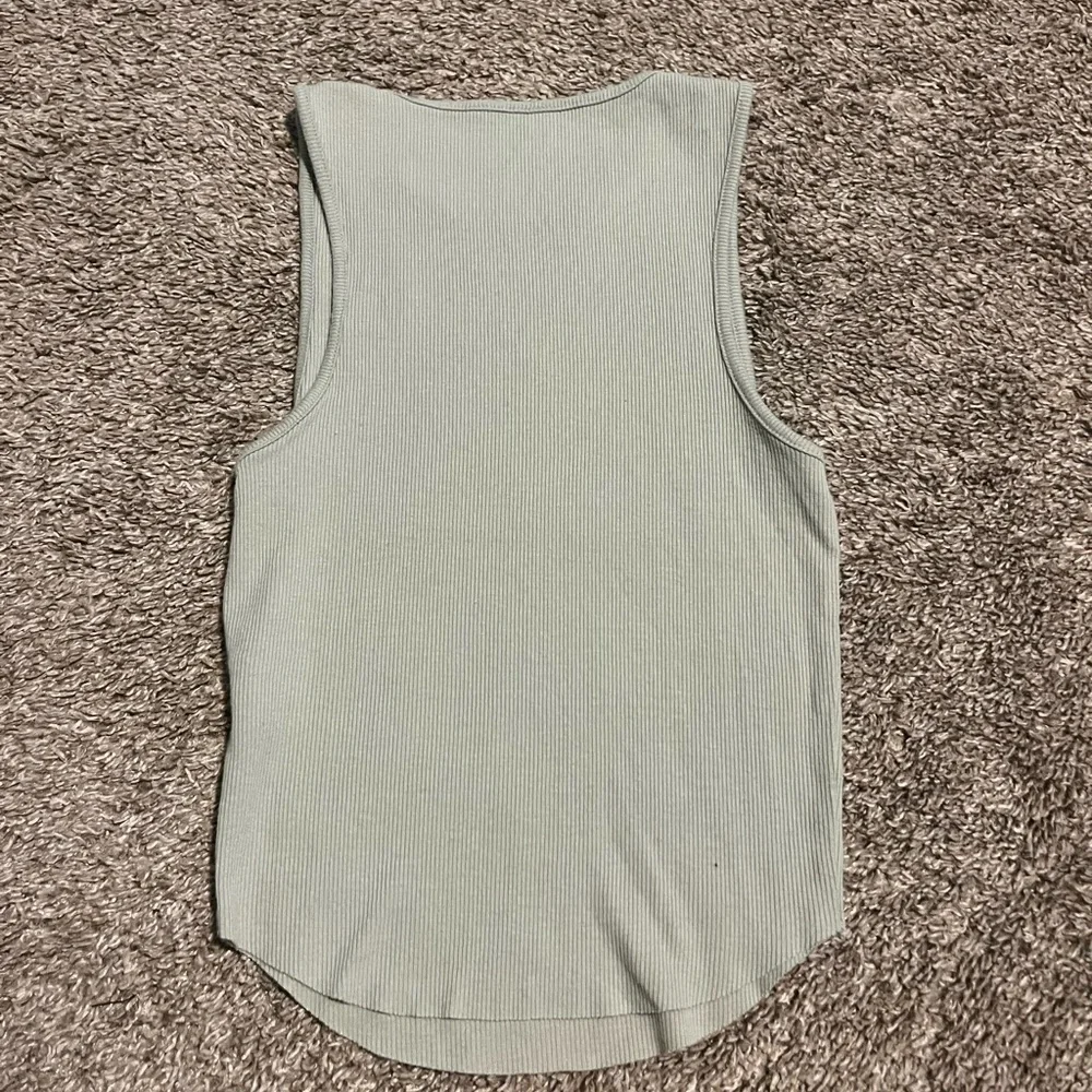 American Eagle Ribbed Tank Top - Picture 3 of 4